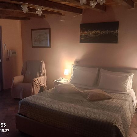 Suite Felix Fiumicino Buitenkant foto